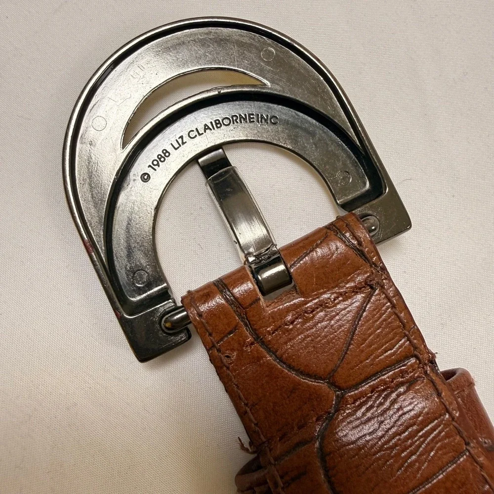 Vintage Liz Claiborne Brown Croc Embossed Leather Belt Gold Crescent Buckle 2642